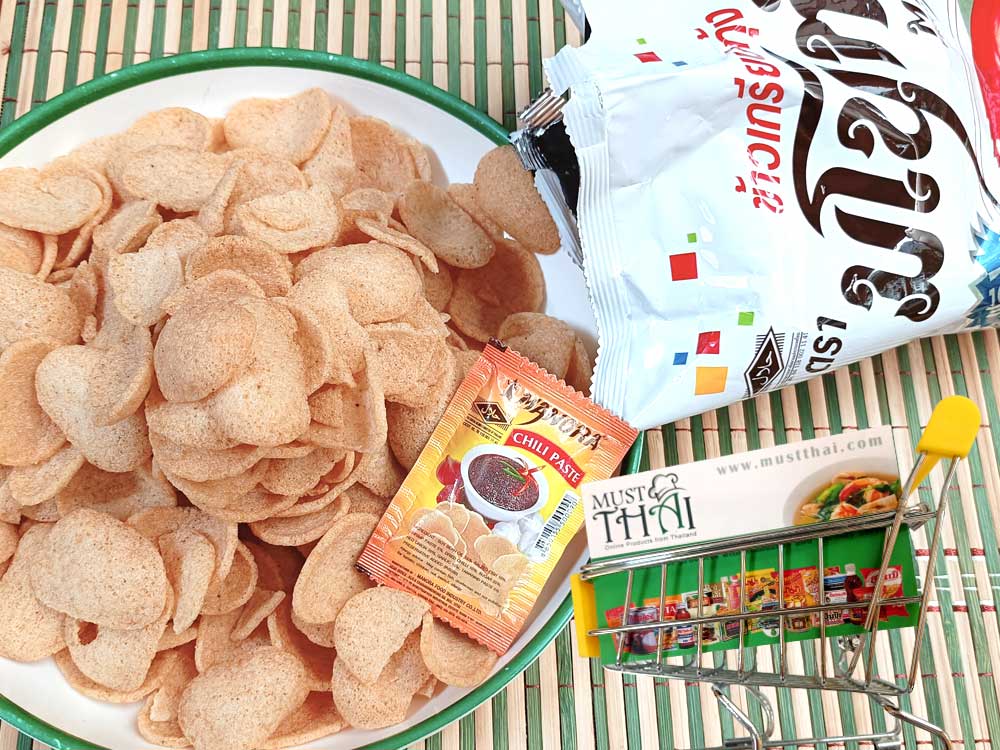 Manora fried shrimp chips are one of the Thais’ favorite snacks.